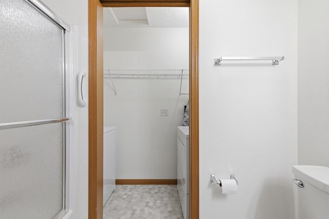 677 Villa Dr, Ontario, OH 44906