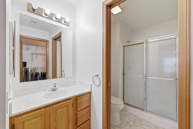 677 Villa Dr, Ontario, OH 44906