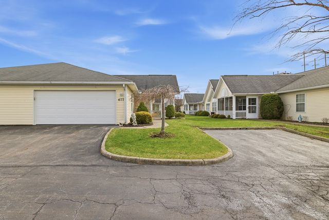 677 Villa Dr, Ontario, OH 44906