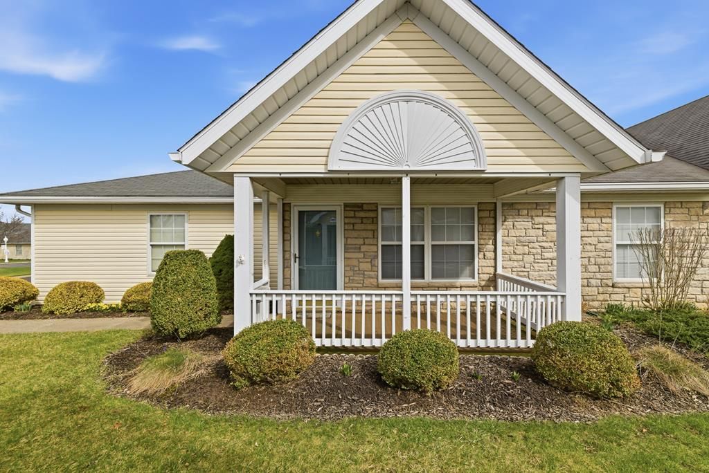 677 Villa Dr, Ontario, OH 44906