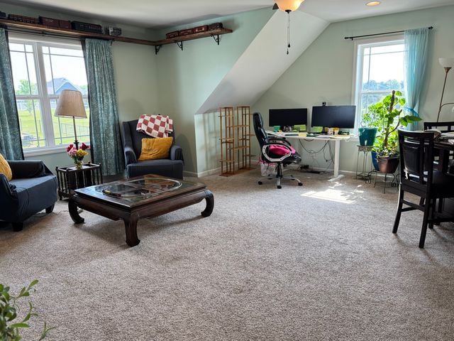 985 Richland Farms Dr, Manchester, TN 37355