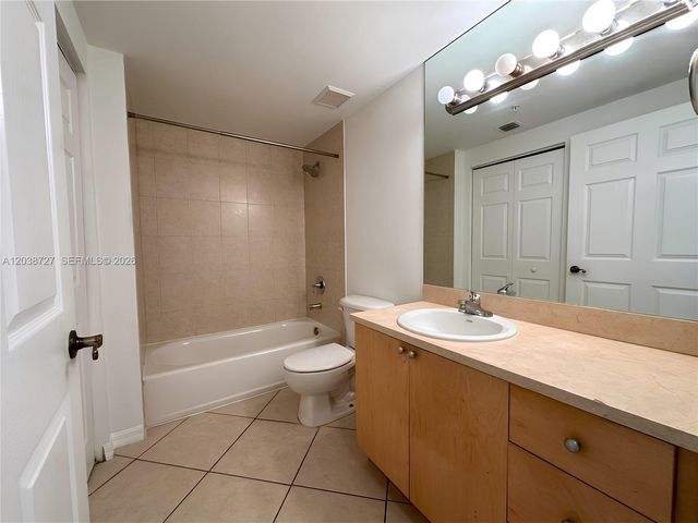 2630 SW 28th Street 44, Miami, FL 33133