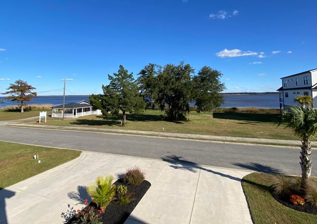 2664 Seaport Circle, Georgetown, SC 29440