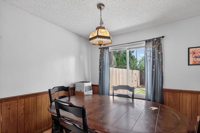 2884 Airways Dr, Tyler, TX 75704