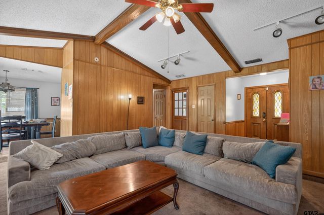 2884 Airways Dr, Tyler, TX 75704