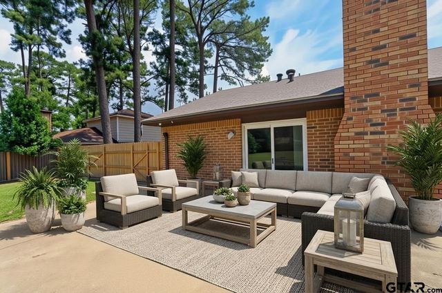 2884 Airways Dr, Tyler, TX 75704