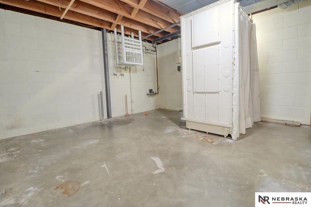 2519 S 54th Street, Lincoln, NE 68506