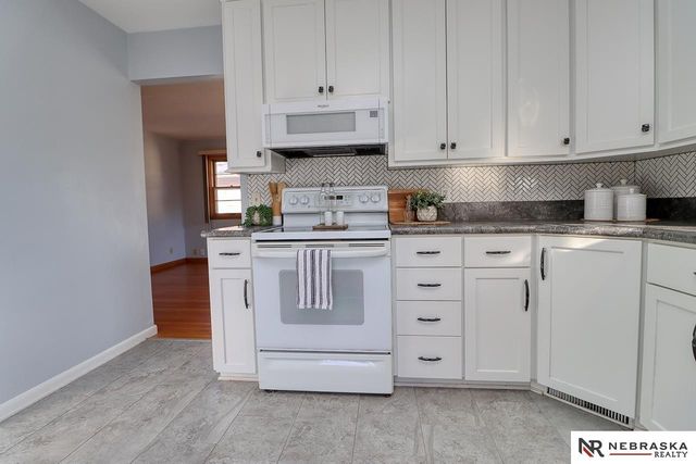 2519 S 54th Street, Lincoln, NE 68506