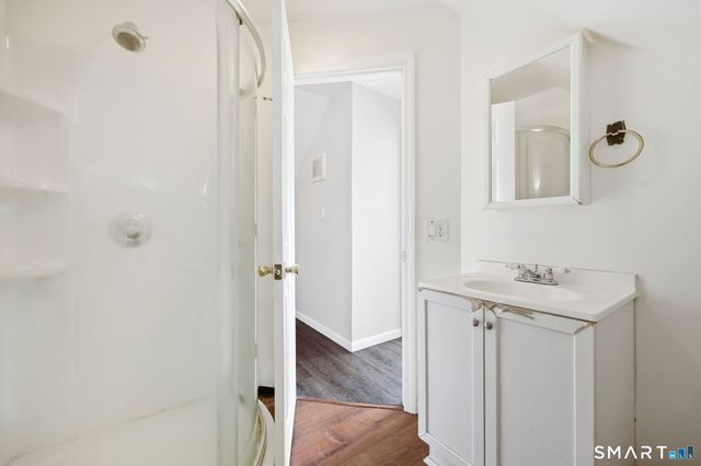 5 Sanford Place, Stratford, CT 06615