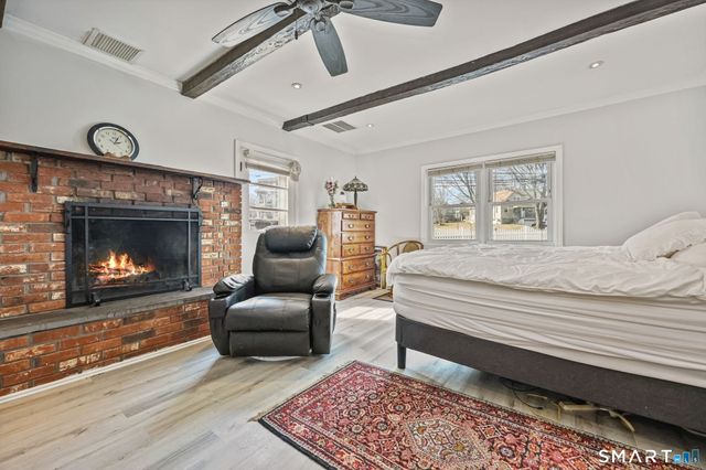 5 Sanford Place, Stratford, CT 06615