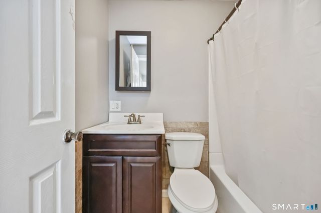 5 Sanford Place, Stratford, CT 06615