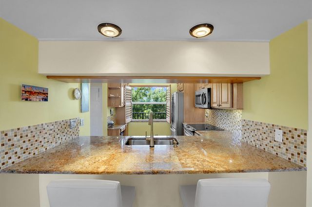 4145 Cypress Reach Court 505, Pompano Beach, FL 33069