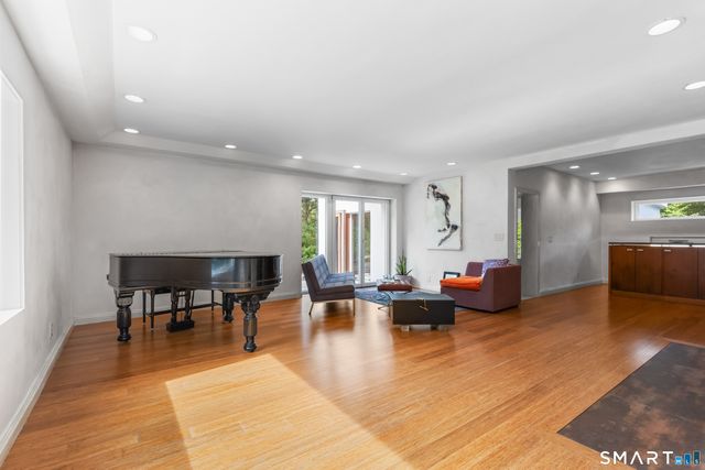 118 Roseville Road, Westport, CT 06880