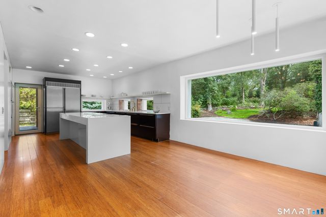 118 Roseville Road, Westport, CT 06880