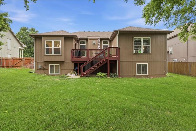 9908 N Lewis Avenue, Kansas City, MO 64157