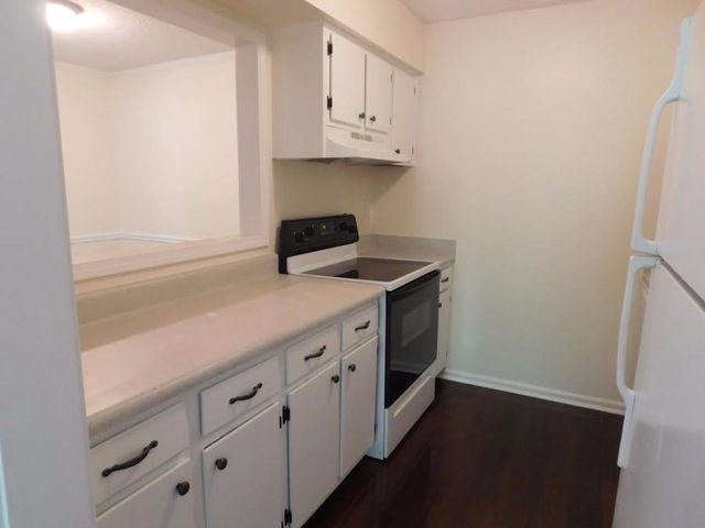 2008 Huntingdon Chase 2008, Sandy Springs, GA 30350