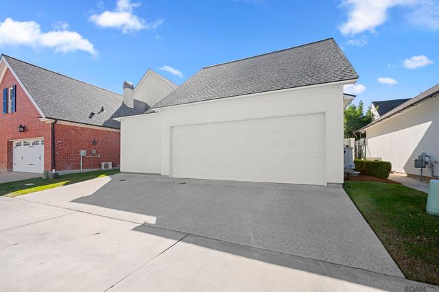 11437 Center Court Blvd, Baton Rouge, LA 70810
