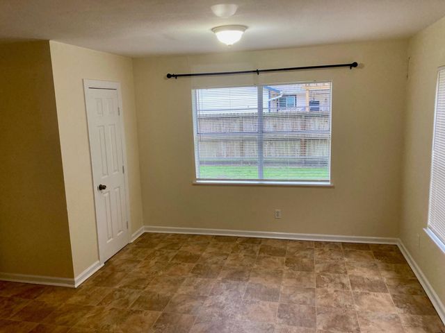 103 Trout Street, Galveston, TX 77550