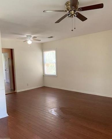 103 Trout Street, Galveston, TX 77550