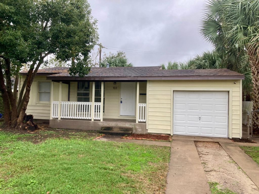 103 Trout Street, Galveston, TX 77550