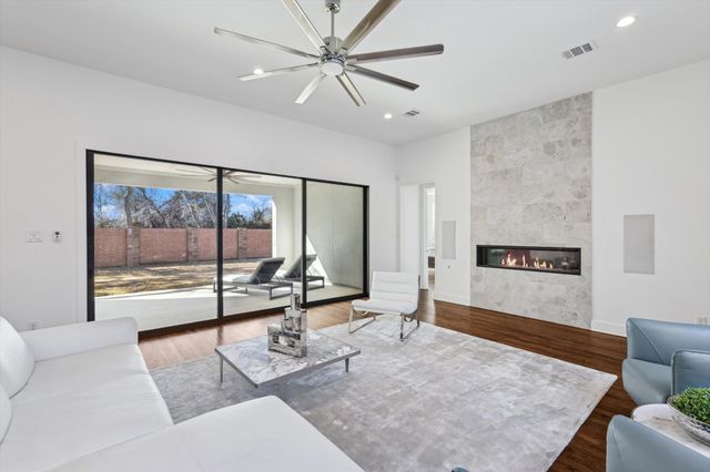 6216 Via Italia Drive, Flower Mound, TX 75077