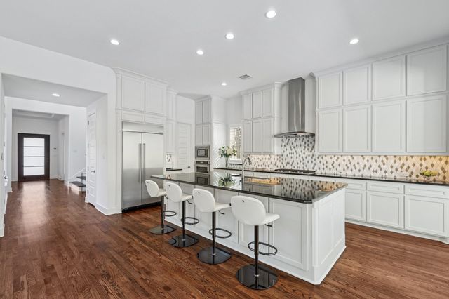 6216 Via Italia Drive, Flower Mound, TX 75077