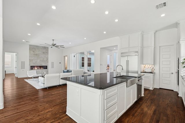 6216 Via Italia Drive, Flower Mound, TX 75077