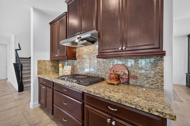 2593 Creek Hollow Rd, Rocklin, CA 95765