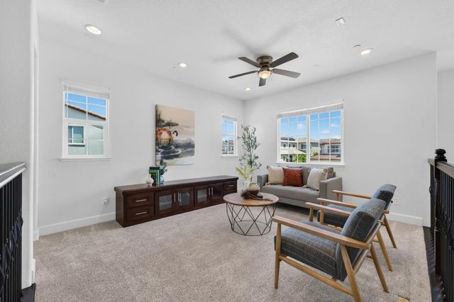 2593 Creek Hollow Rd, Rocklin, CA 95765