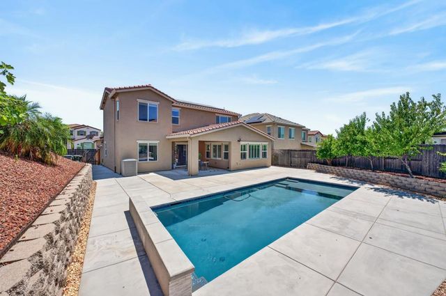 2593 Creek Hollow Rd, Rocklin, CA 95765
