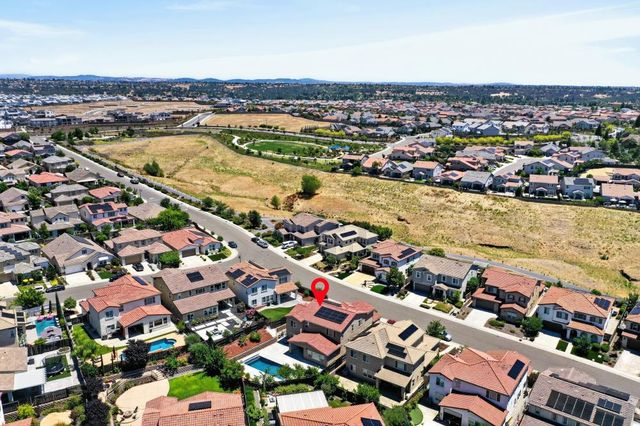2593 Creek Hollow Rd, Rocklin, CA 95765