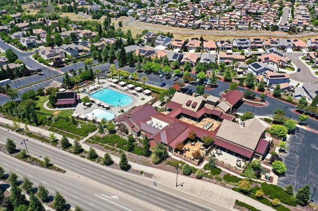 2593 Creek Hollow Rd, Rocklin, CA 95765