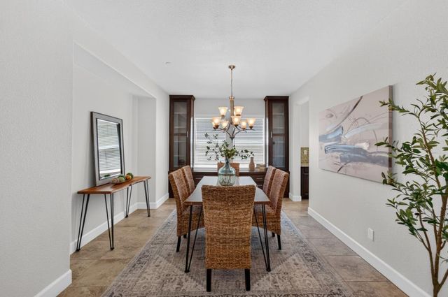 2593 Creek Hollow Rd, Rocklin, CA 95765