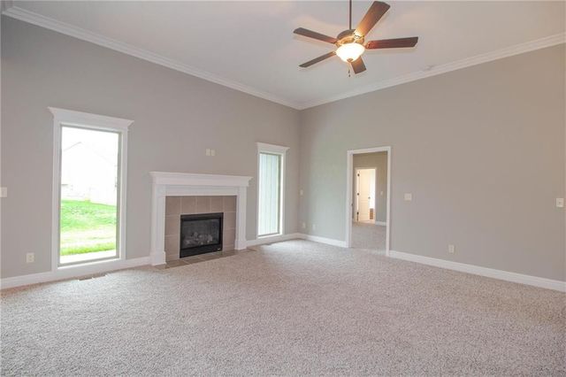 11122 N Bristol Avenue, Kansas City, MO 64156