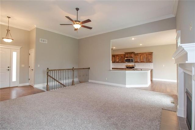 11122 N Bristol Avenue, Kansas City, MO 64156