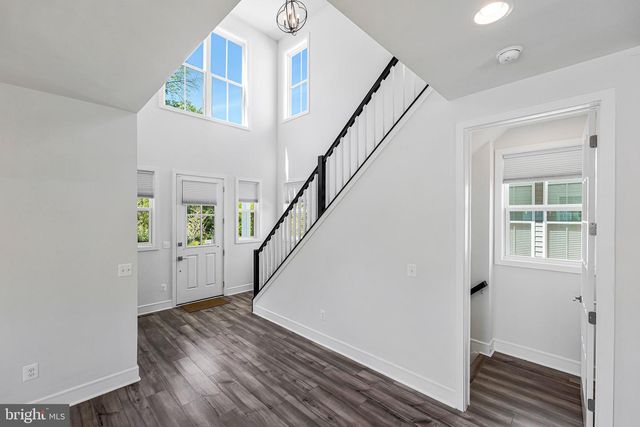 23099 GLENWOOD HEIGHTS CIR, Brambleton, VA 20148
