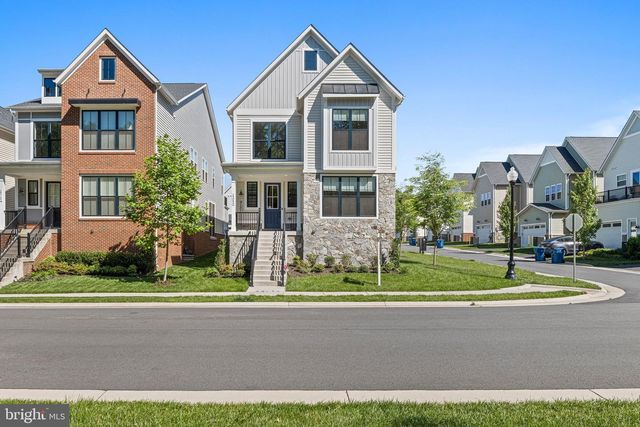 23099 GLENWOOD HEIGHTS CIR, Brambleton, VA 20148