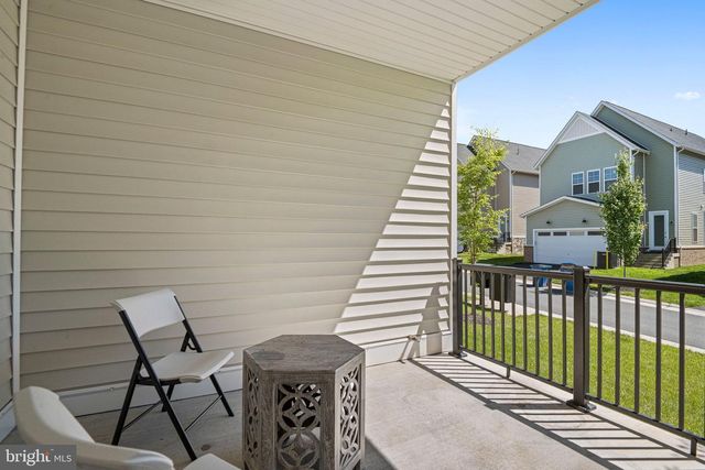 23099 GLENWOOD HEIGHTS CIR, Brambleton, VA 20148