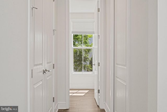 23099 GLENWOOD HEIGHTS CIR, Brambleton, VA 20148