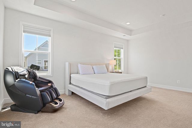 23099 GLENWOOD HEIGHTS CIR, Brambleton, VA 20148