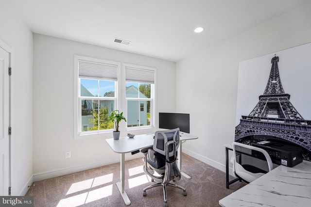 23099 GLENWOOD HEIGHTS CIR, Brambleton, VA 20148