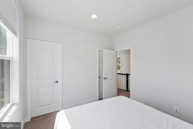23099 GLENWOOD HEIGHTS CIR, Brambleton, VA 20148