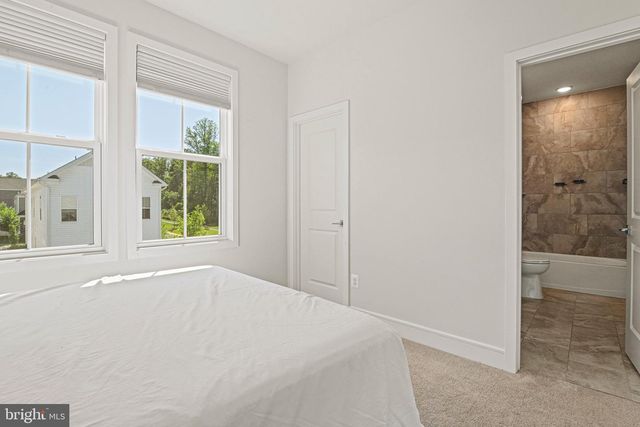 23099 GLENWOOD HEIGHTS CIR, Brambleton, VA 20148