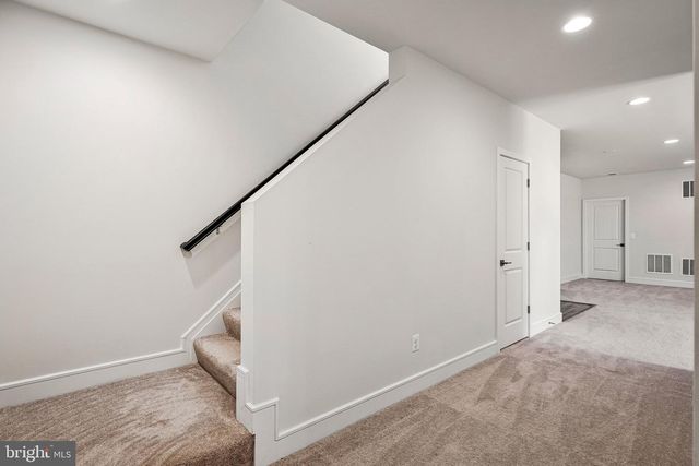 23099 GLENWOOD HEIGHTS CIR, Brambleton, VA 20148