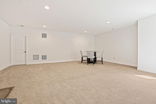 23099 GLENWOOD HEIGHTS CIR, Brambleton, VA 20148