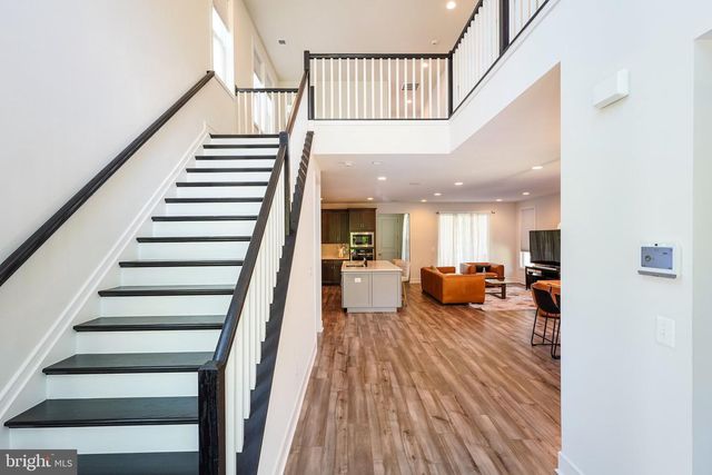 23099 GLENWOOD HEIGHTS CIR, Brambleton, VA 20148