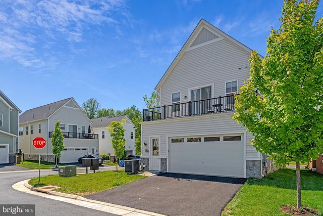 23099 GLENWOOD HEIGHTS CIR, Brambleton, VA 20148