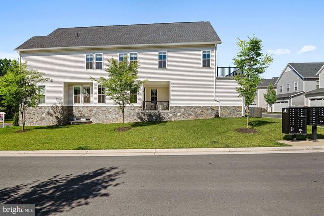23099 GLENWOOD HEIGHTS CIR, Brambleton, VA 20148