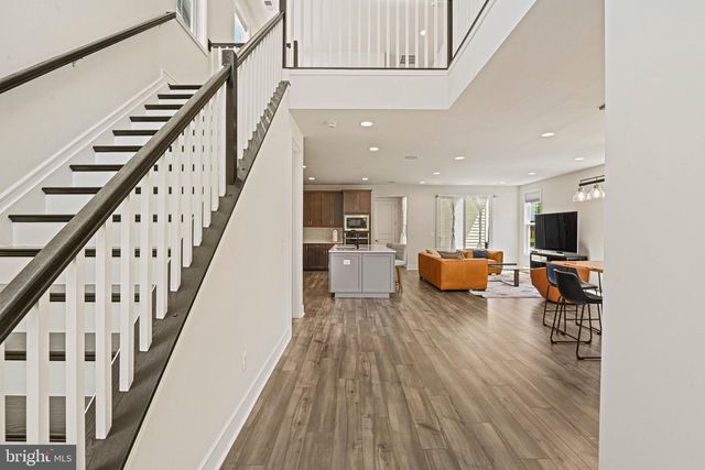 23099 GLENWOOD HEIGHTS CIR, Brambleton, VA 20148