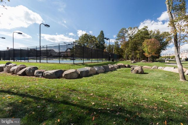 23099 GLENWOOD HEIGHTS CIR, Brambleton, VA 20148